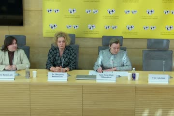 Seimo narės Agnės Jakavičiūtės-Miliauskienės spaudos konferencija „Orumas neturi kainuoti brangiau: siūlomas mažesnis PVM menstruacijų higienos priemonėms“